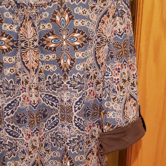Liz Claiborne Tunic - Picture 2 of 4